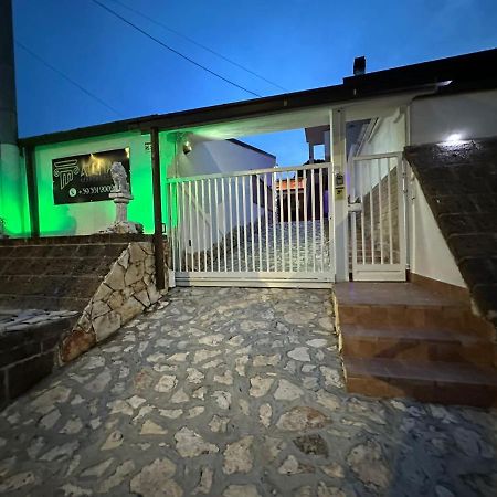 Atena Apartments B&B Gold 페스카라 외부 사진
